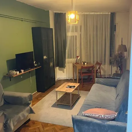 0011 - Uskudar, Central, Cozy And Economic Flat.