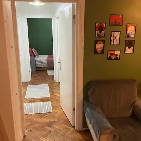 0011 - Uskudar, Central, Cozy And Economic Flat. Διαμέρισμα *